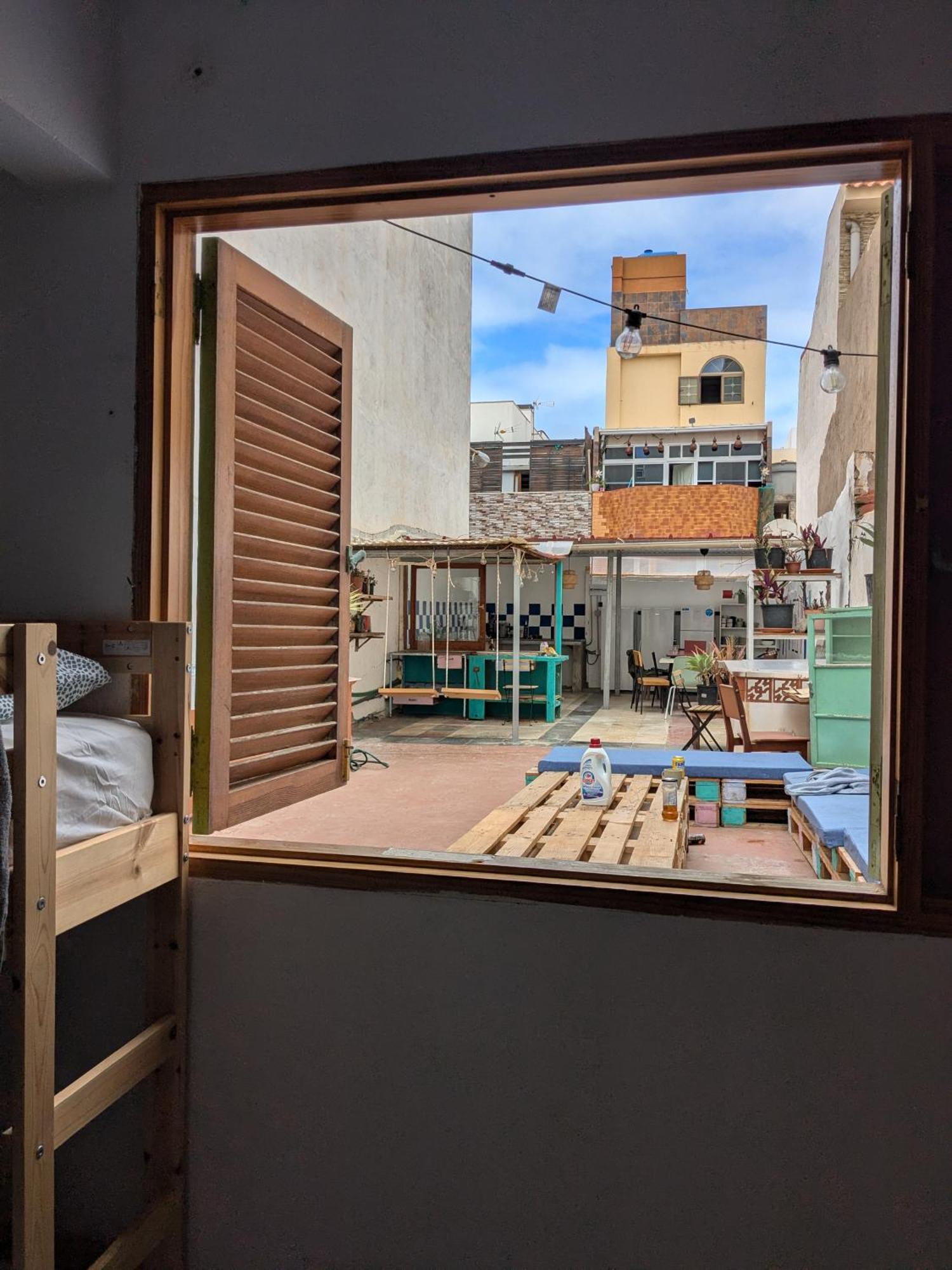 Dona Rose Surf Hostel Las Palmas de Gran Canaria Extérieur photo